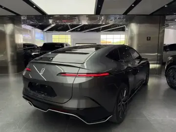 2023 Avatr 12 с пробегом 32 000 км