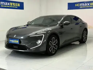 2025 Avatr 12 с пробегом 21 000 км