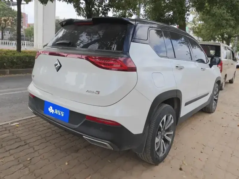 2019 Baojun RS-5 с пробегом 65 000 км