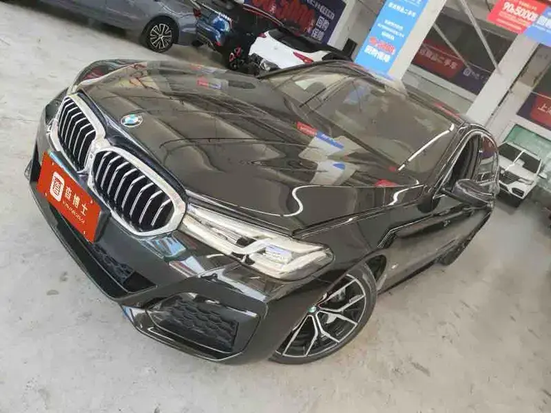 2023 BMW 5 серии с пробегом 21 000 км