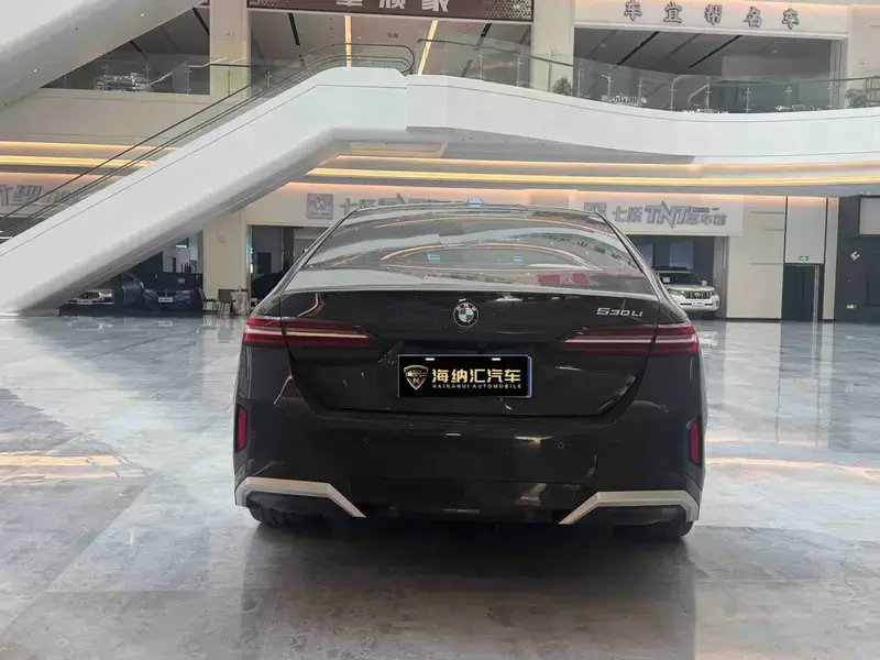 2024 BMW 5 серии с пробегом 22 000 км