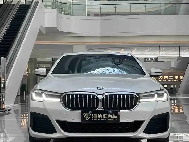2023 BMW 5 серии с пробегом 38 000 км