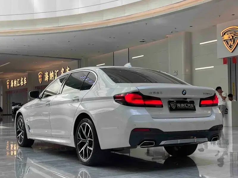 2023 BMW 5 серии с пробегом 38 000 км