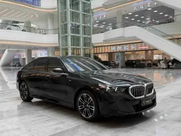 2024 BMW 5 серии с пробегом 34 000 км