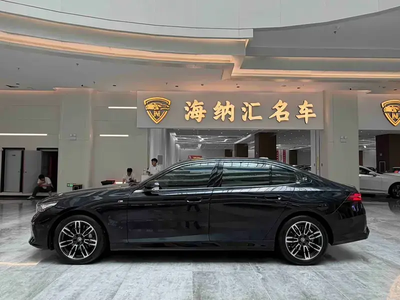 2024 BMW 5 серии с пробегом 34 000 км