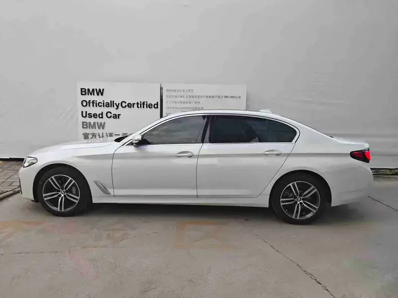 2023 BMW 5 серии с пробегом 38 000 км