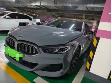 2022 BMW 8 серии с пробегом 11 000 км