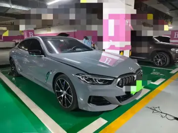 2022 BMW 8 серии с пробегом 11 000 км