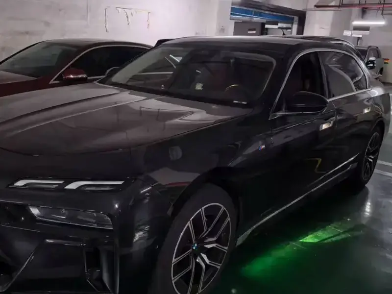 2023 BMW 7 серии с пробегом 26 000 км