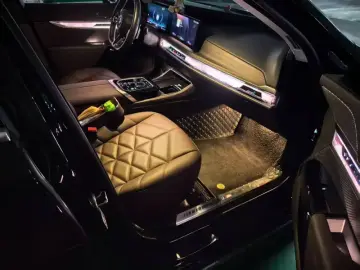 2023 BMW 7 серии с пробегом 26 000 км