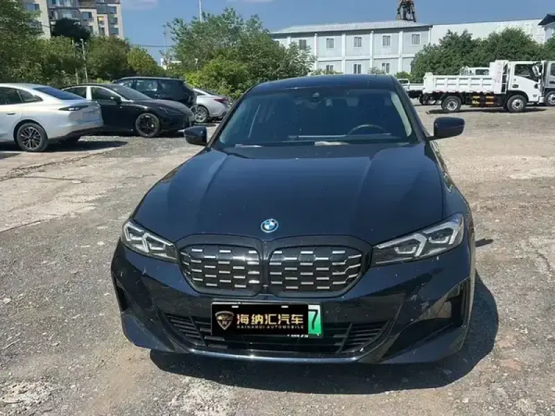 2023 BMW i3 с пробегом 28 000 км