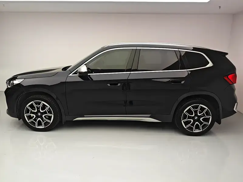 2023 BMW X1 с пробегом 27 800 км