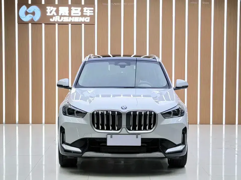 2025 BMW X1 с пробегом 10 100 км