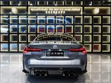 2024 BMW M4 с пробегом 12 000 км