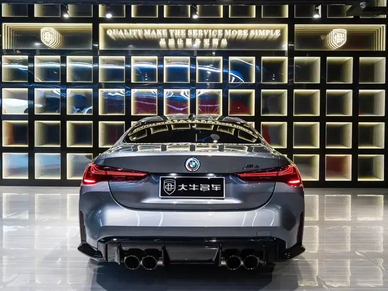 2024 BMW M4 с пробегом 12 000 км