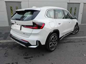 2023 BMW X1 с пробегом 13 700 км