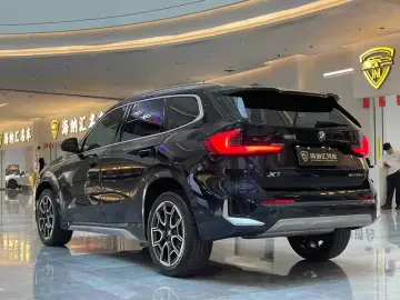 2025 BMW X1 с пробегом 19 000 км