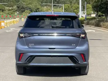 2024 BYD Dolphin с пробегом 31 000 км