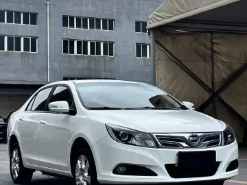 2017 BYD E5 с пробегом 90 000 км