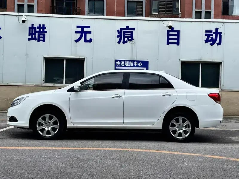2017 BYD E5 с пробегом 90 000 км