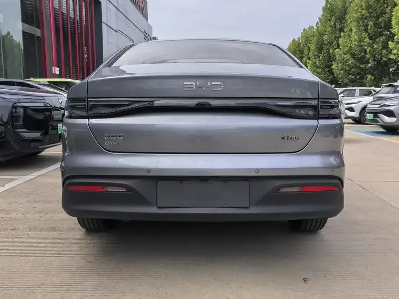 2025 BYD Seal 05 с пробегом 18 600 км