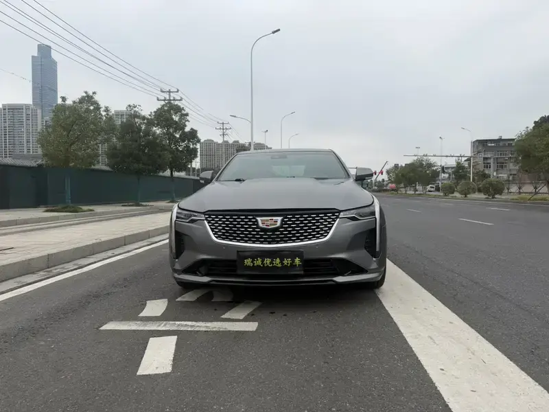 2022 Cadillac CT4 с пробегом 68 000 км