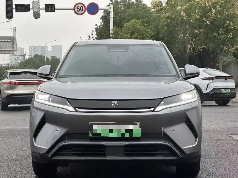 2025 BYD Yuan Up с пробегом 18 000 км