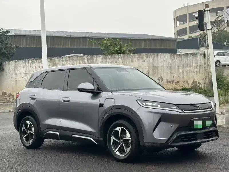 2025 BYD Yuan Up с пробегом 18 000 км
