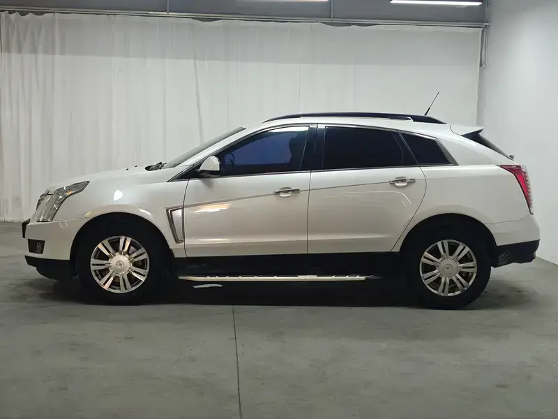 2013 Cadillac SRX с пробегом 122 800 км