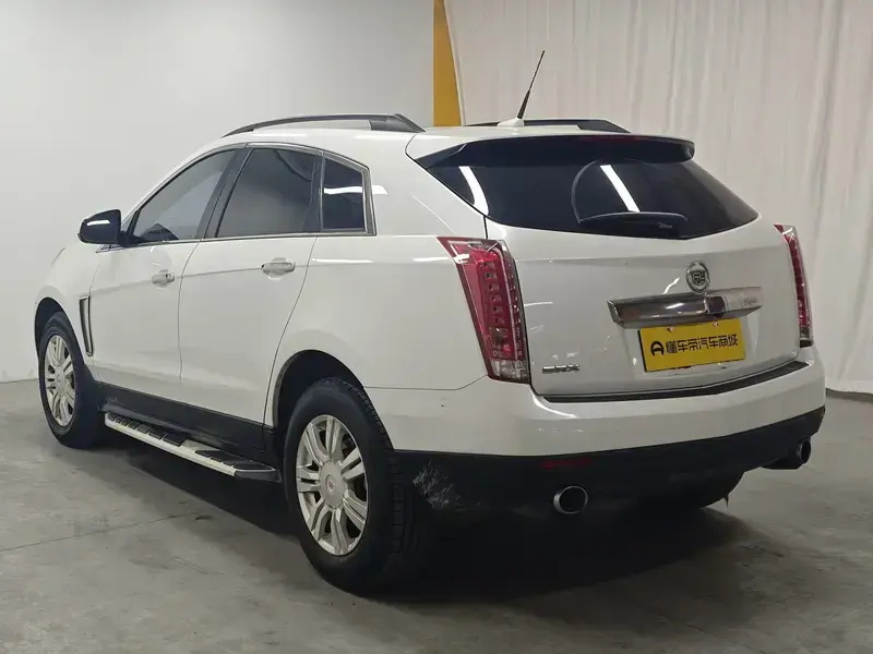 2013 Cadillac SRX с пробегом 122 800 км