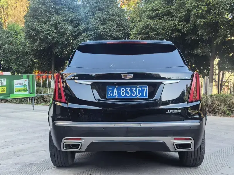 2022 Cadillac XT5 с пробегом 96 000 км