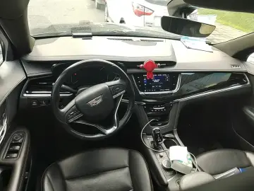 2020 Cadillac XT6 с пробегом 87 100 км