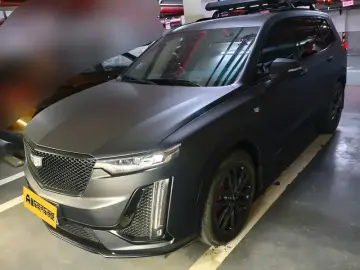 2022 Cadillac XT6 с пробегом 31 700 км
