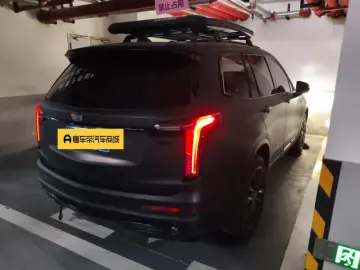 2022 Cadillac XT6 с пробегом 31 700 км