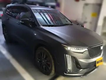 2022 Cadillac XT6 с пробегом 31 700 км