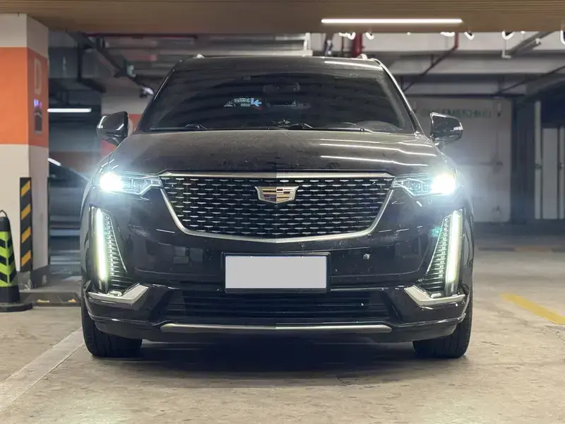 2021 Cadillac XT6 с пробегом 117 000 км