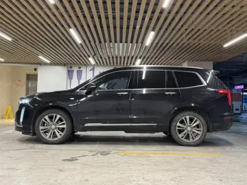 2021 Cadillac XT6 с пробегом 117 000 км