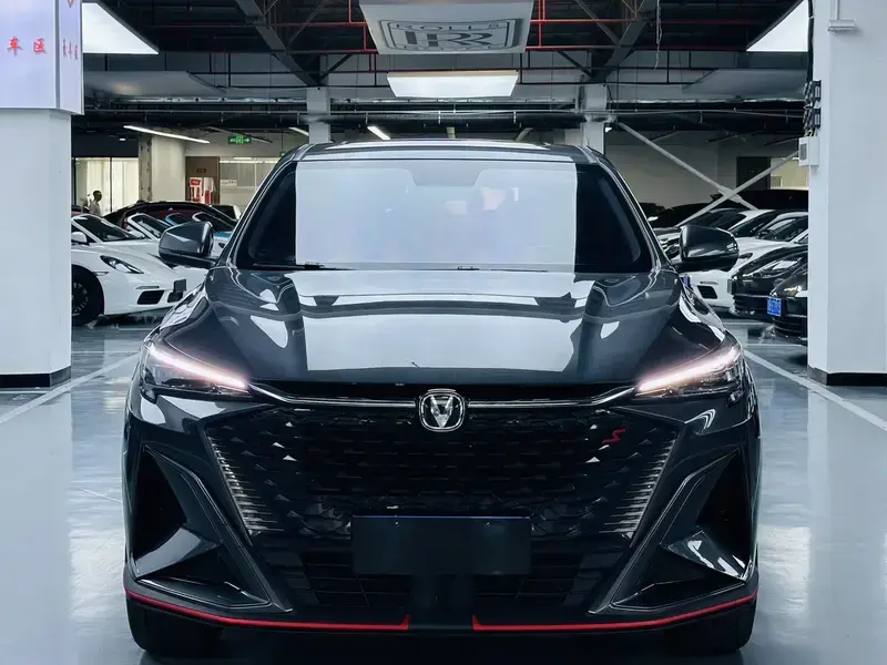 2025 Changan X5 Plus с пробегом 15 000 км