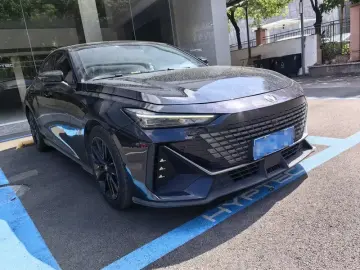 2022 Changan UNI-V с пробегом 26 000 км