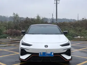 2025 Changan UNI-V с пробегом 10 000 км