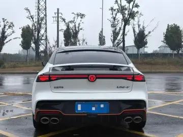 2025 Changan UNI-V с пробегом 10 000 км