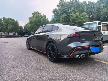 2023 Changan UNI-V с пробегом 48 000 км