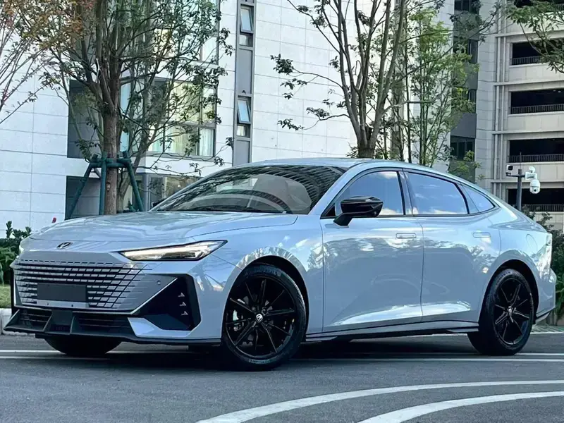 2022 Changan UNI-V с пробегом 39 000 км