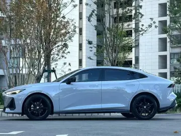 2022 Changan UNI-V с пробегом 39 000 км