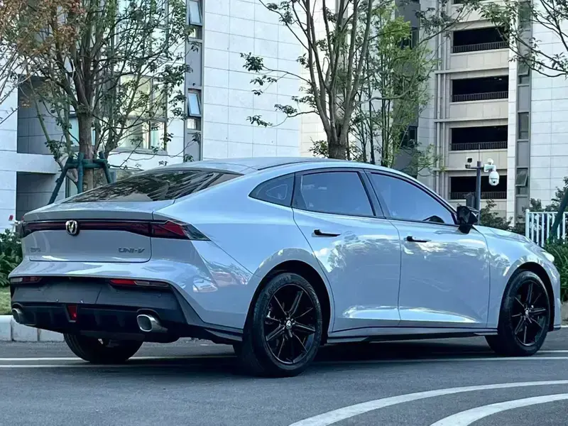 2022 Changan UNI-V с пробегом 39 000 км