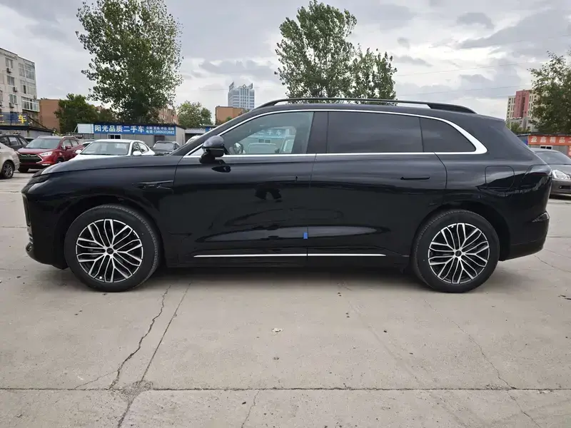 2026 Exeed EX7 с пробегом 1 800 км