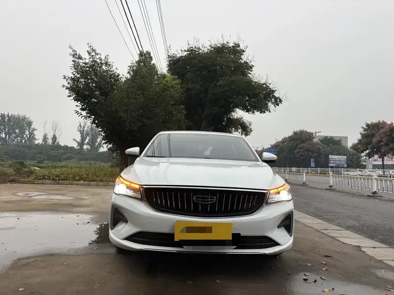 2023 Geely Emgrand с пробегом 39 900 км