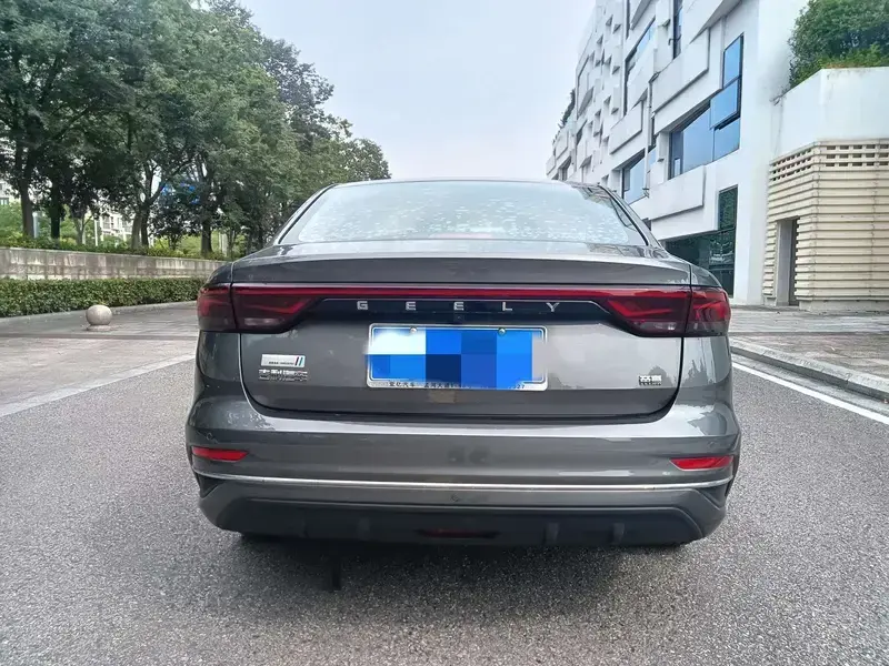 2022 Geely Emgrand с пробегом 53 000 км