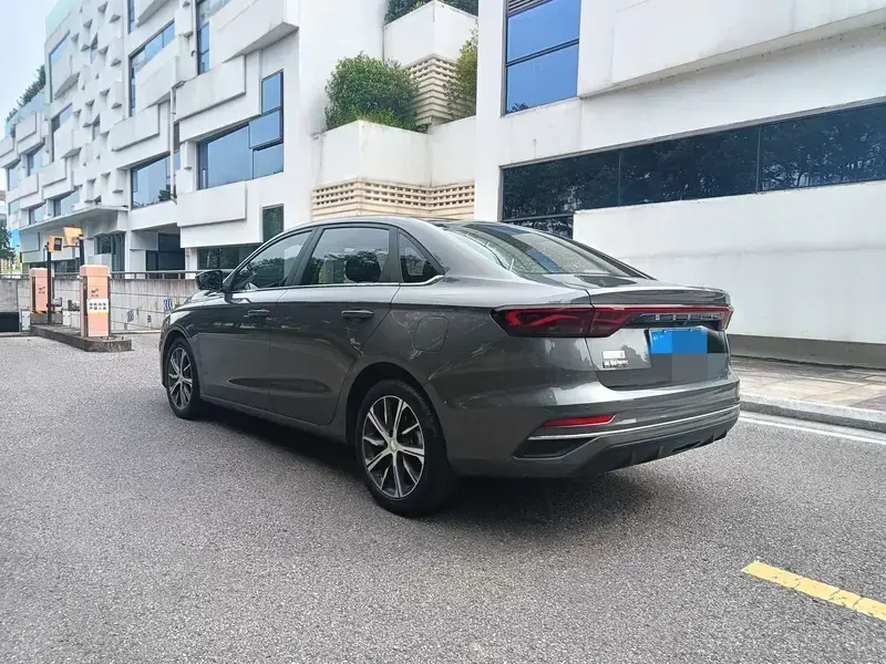 2022 Geely Emgrand с пробегом 53 000 км
