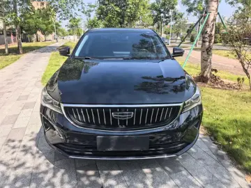 2022 Geely Emgrand с пробегом 42 000 км